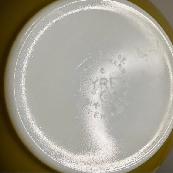 Pyrex Spring Blossom Avocado Green Mixing Bowl Set of 2 Vintage 1970's - Picture 9 of 10